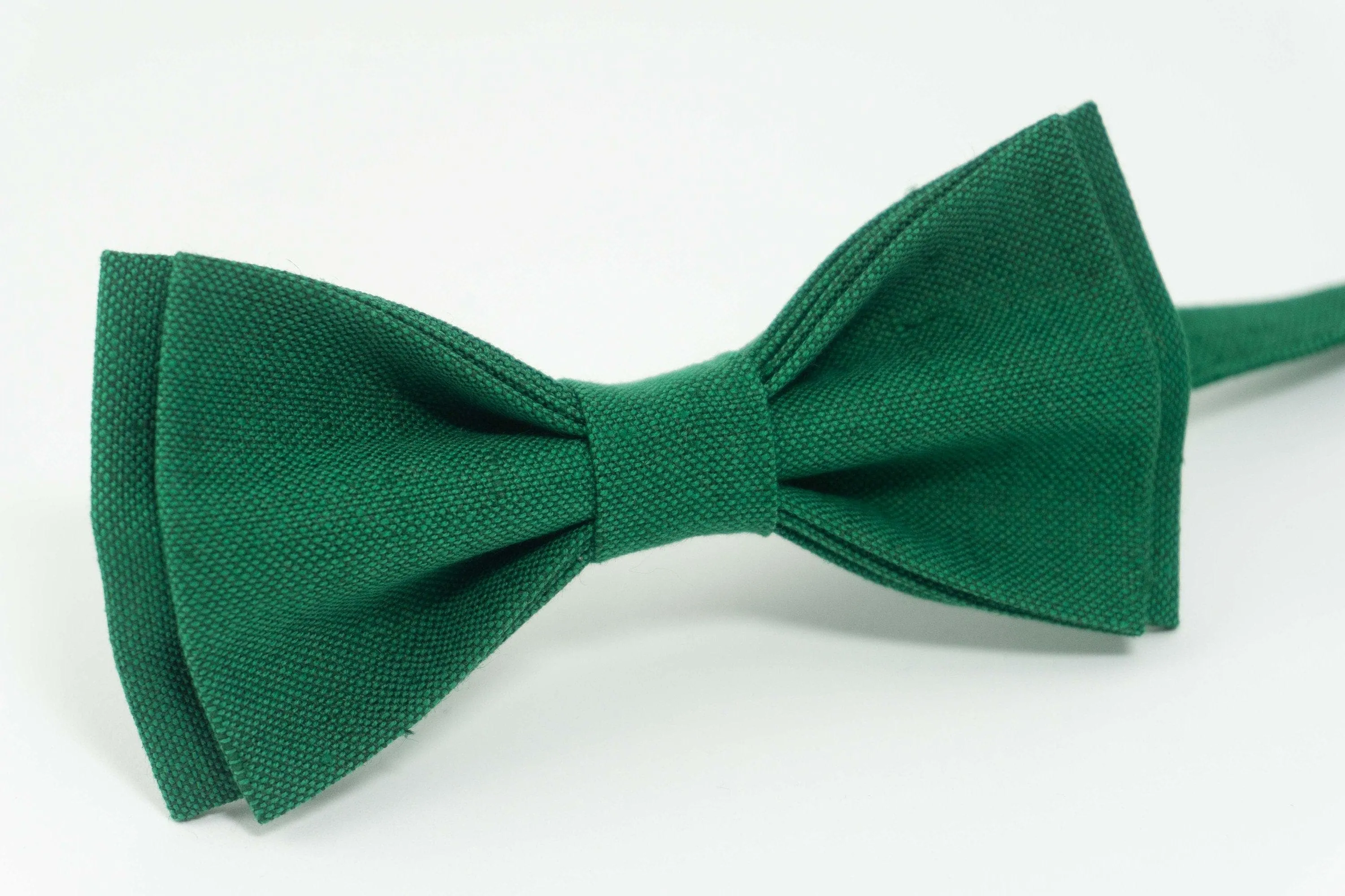 Emerald green bow tie |  linen pocket square