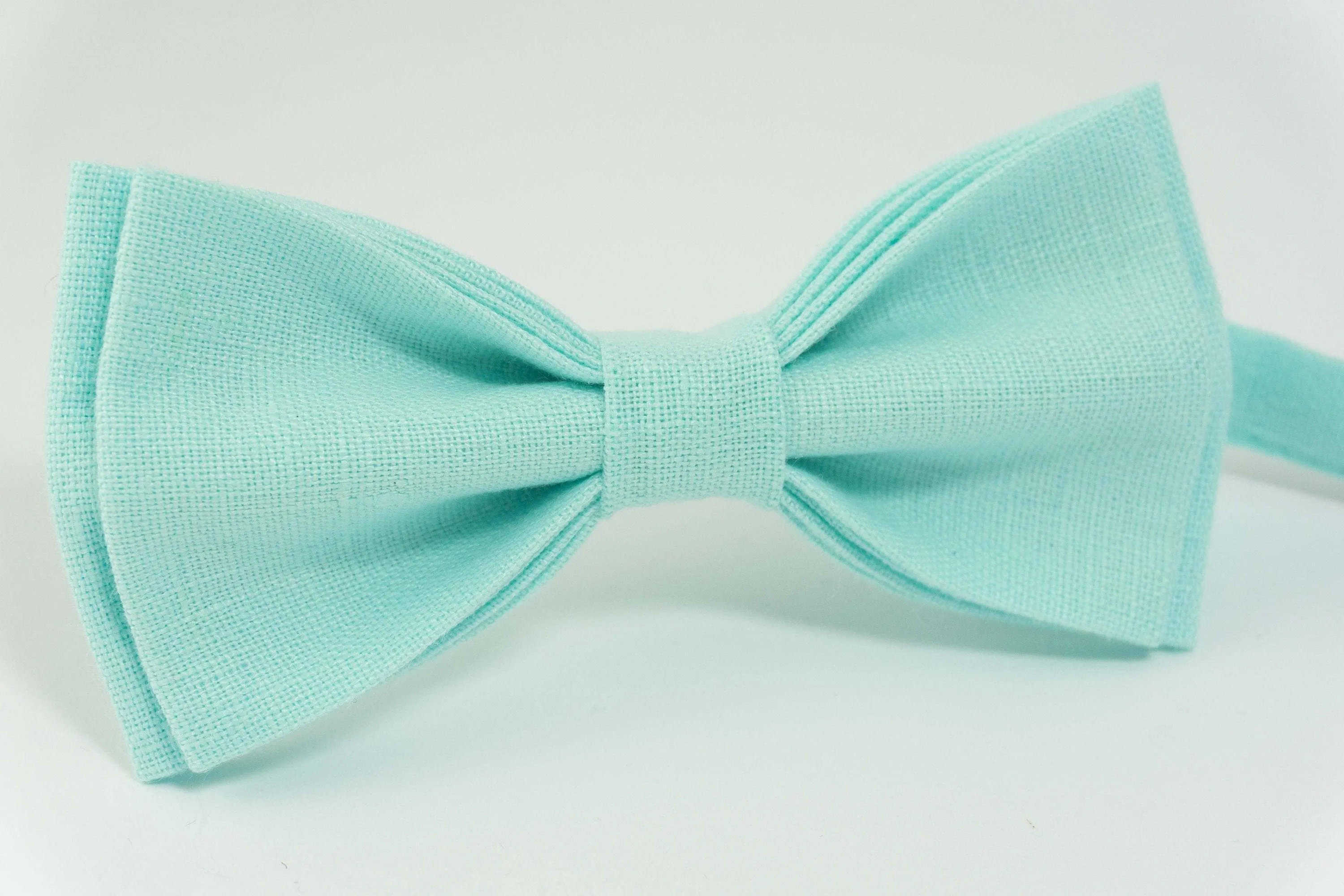 Mint color bow tie for weddings |  linen pocket square