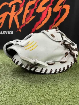 PRO GRADE RHT CATCHER’S MITT H-WEB, CINCH WRIST